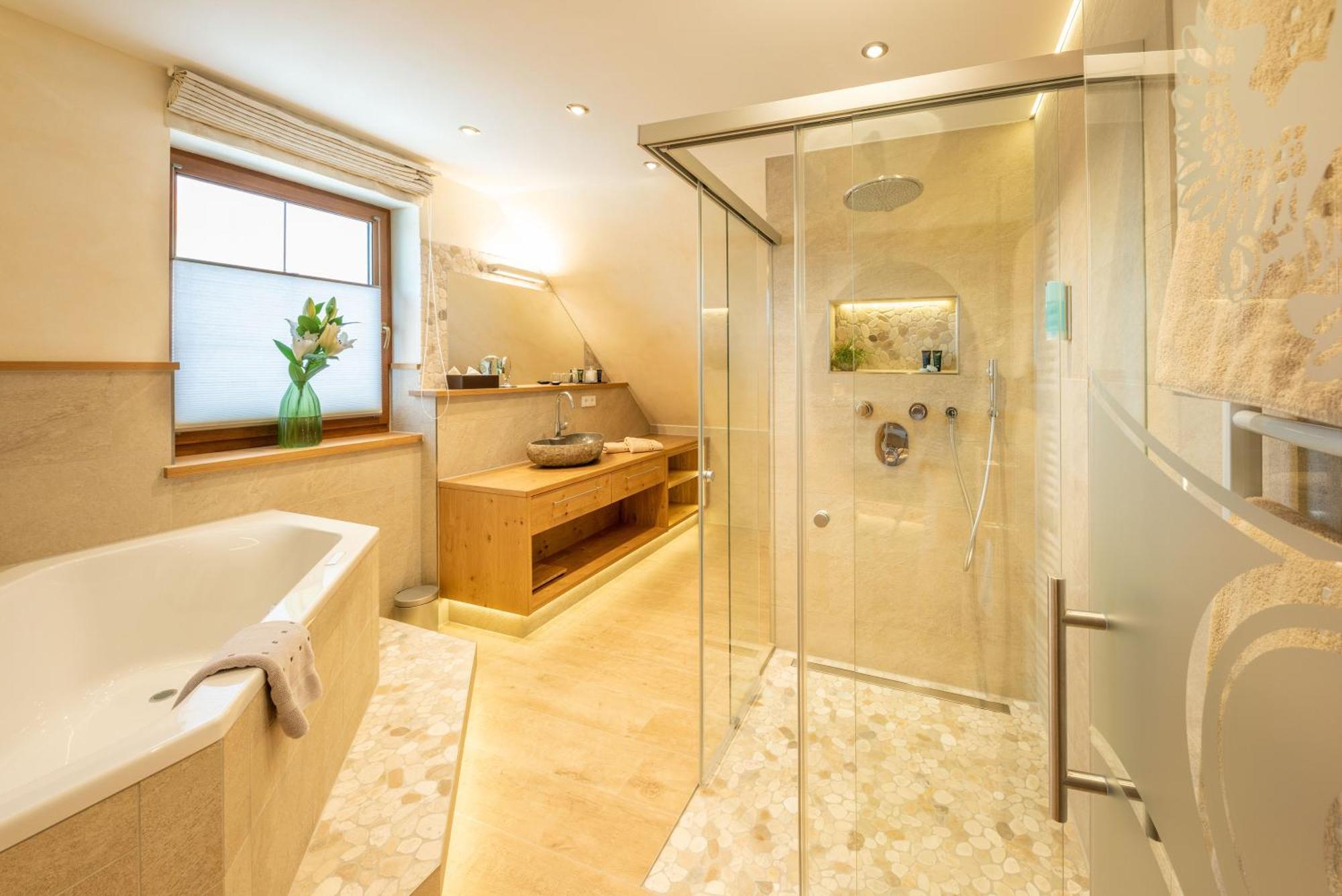 באד וויריסהופן Wellness-Hotel Adler מראה חיצוני תמונה